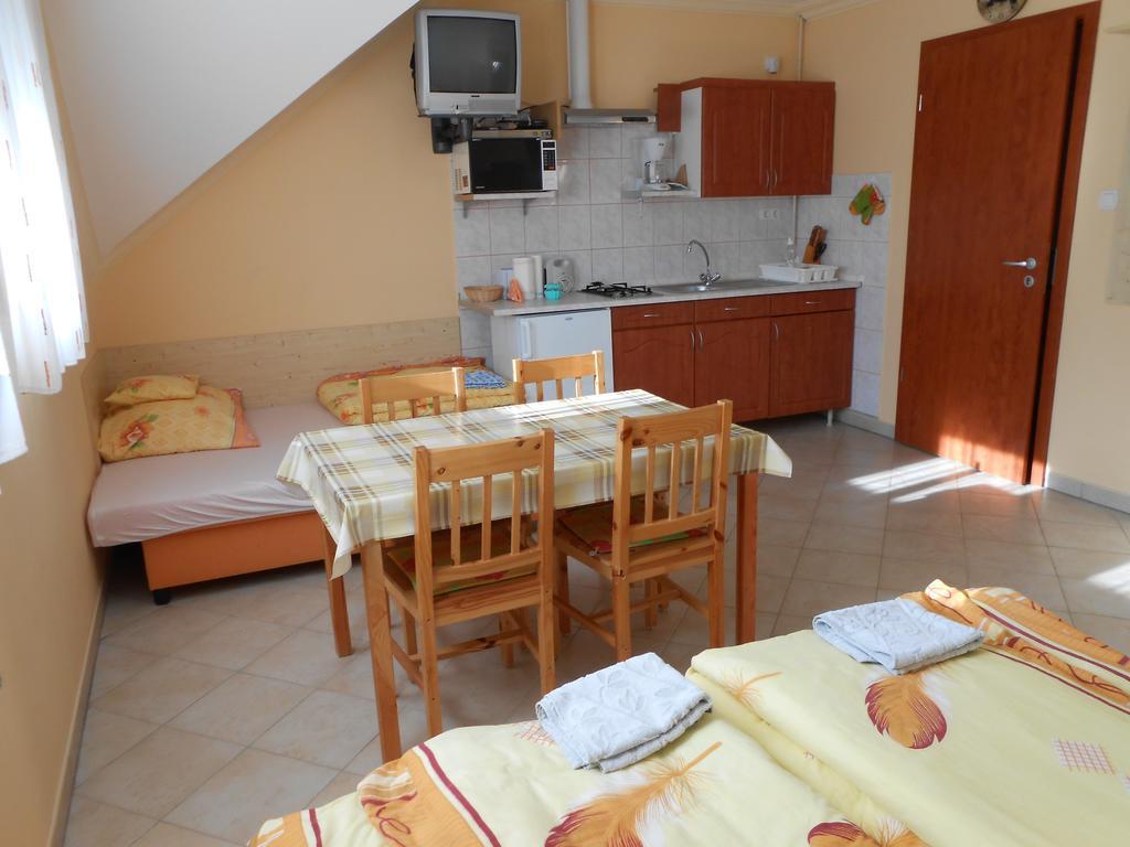 Kustánygyöngye Vendégház Kehidakustány Esterno foto